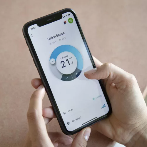 Daikin Emura FTXJ25AS9/RXJ25A9 inverteres oldalfali klíma 2,5 kW ezüst